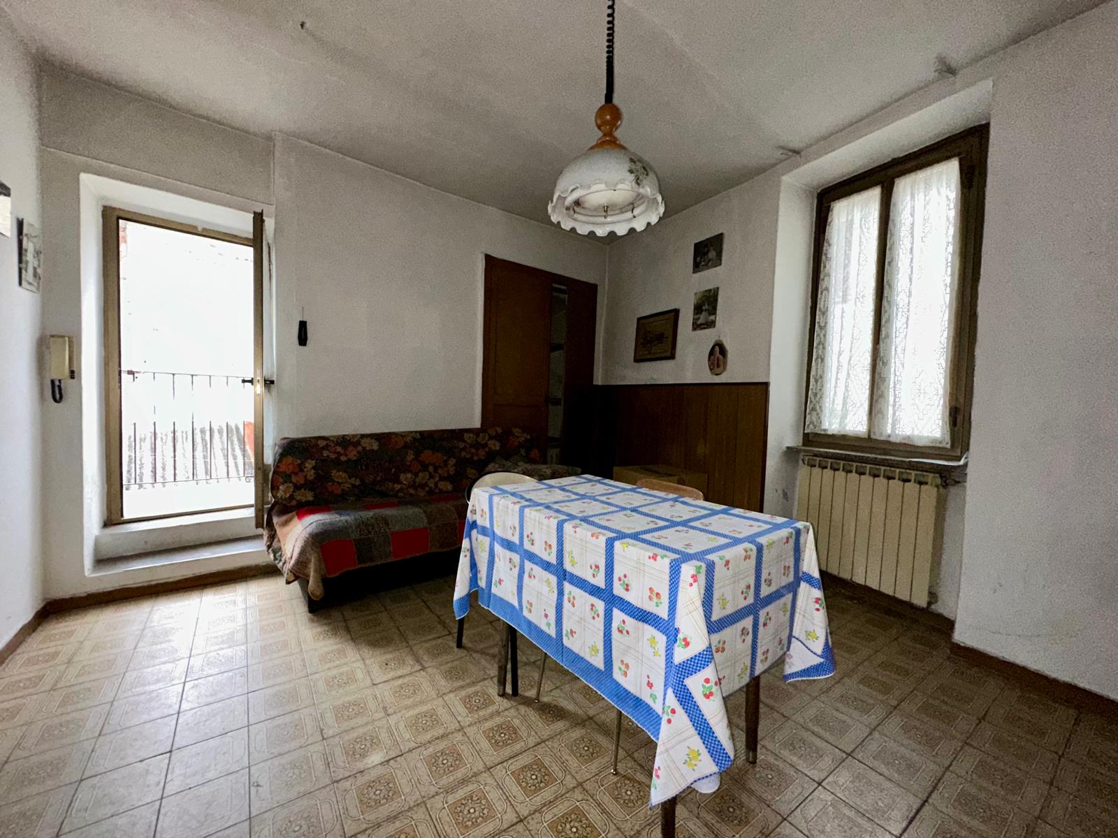 Casa semi indipendente centro storico miniatura 4