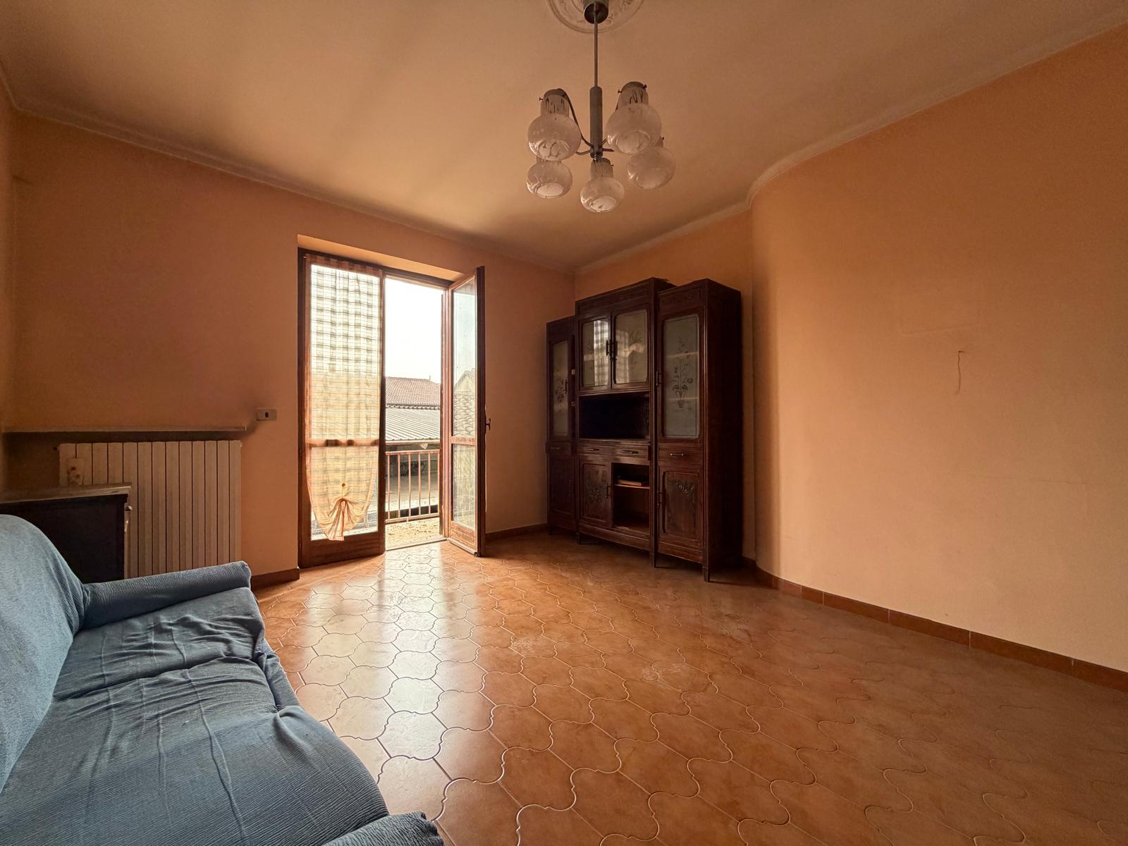 5 Locali Autonomo con terrazzino