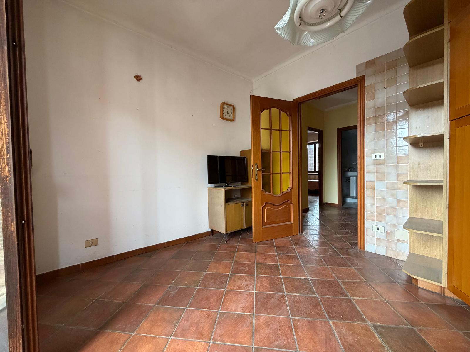 5 Locali Autonomo con terrazzino miniatura 4